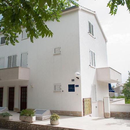 Apartments Dilk Vis Exterior foto